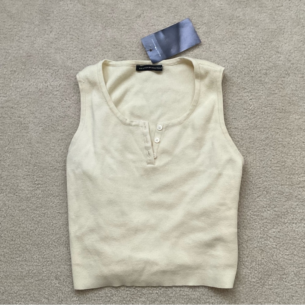 Brandy Melville top